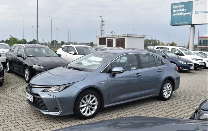 Toyota Corolla cena 79400 przebieg: 99118, rok produkcji 2019 z Nowogard małe 667
